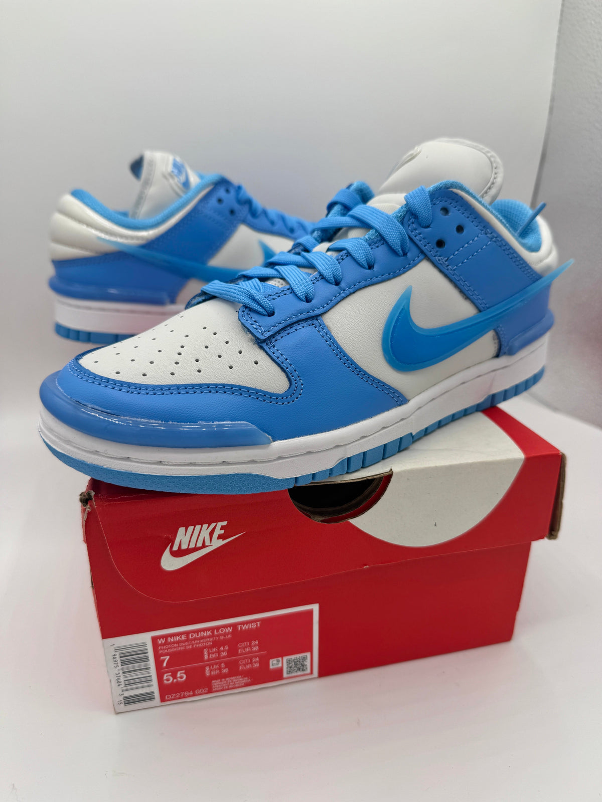 Nike Dunk Low Twist Sneakers - University Blue / White